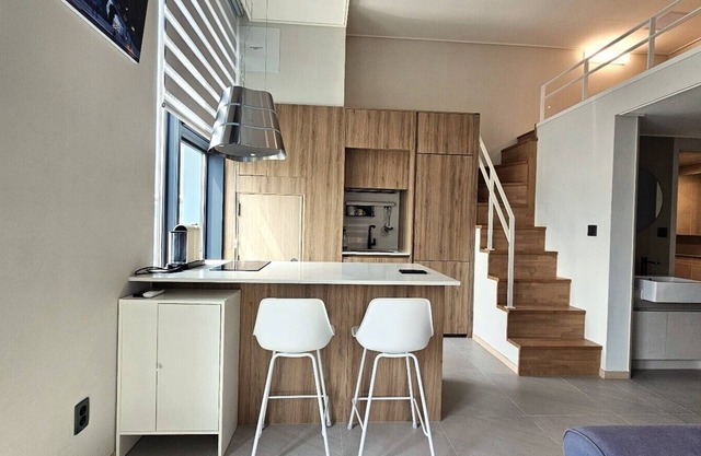 Euljiro, All-built-in Loft Apartment, High City View
