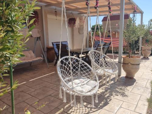 EuZoea Country Home