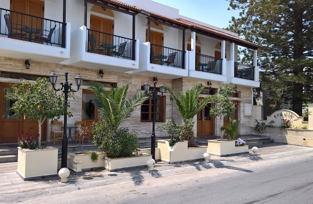 Evanik Hotel