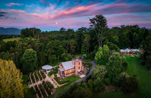 Evermoore Castle - Enchanting Stay w/River Access