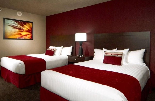 Everything You Need For A Comfortable Stay! 4 Modish Units, Free Parking, Casino