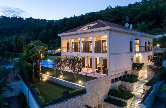 Exclusive Villa Marnano - Split center
