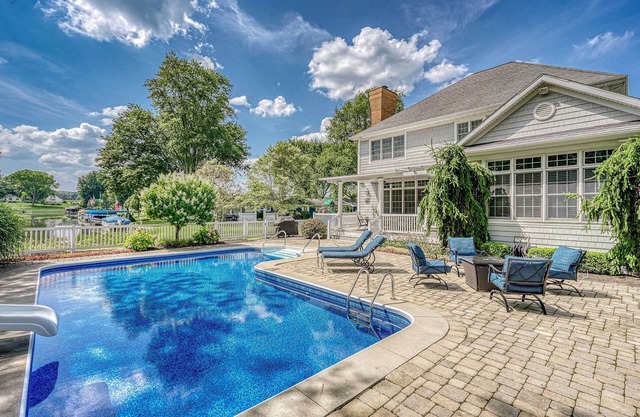 Executive Home w/Heated Pool on Lake Wawasee