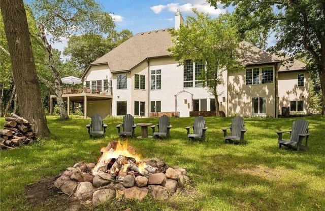 Executive Home with spacious 5-bedroom in Stillwater with sauna, WiFi, & nature
