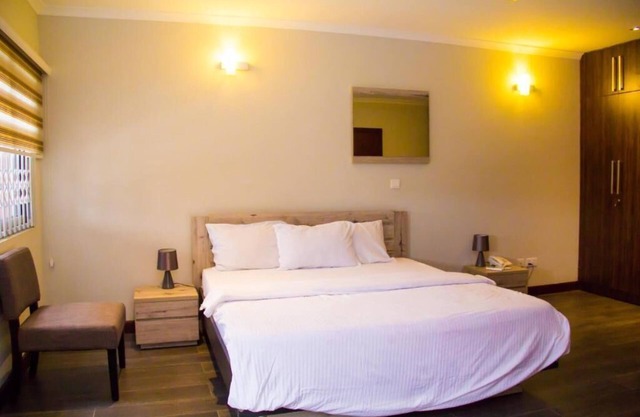 Executive newly built 2bedroom service apartment