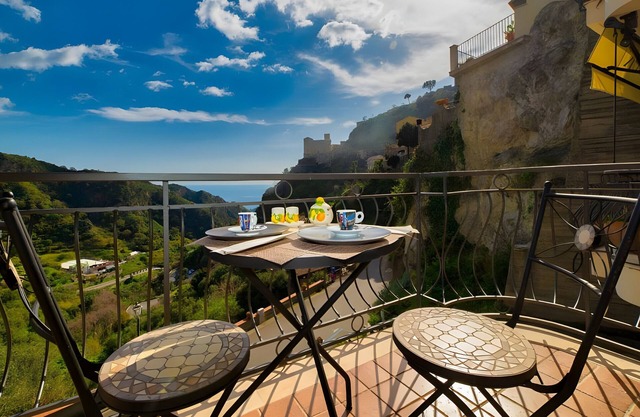 'Executive Suite' Room with Sea View, Wi-Fi, and Air Conditioning