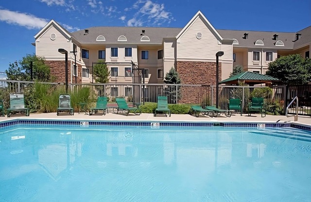 Experience Denver South! Free Breakfast, Full Kitchen, Pet-friendly Property!