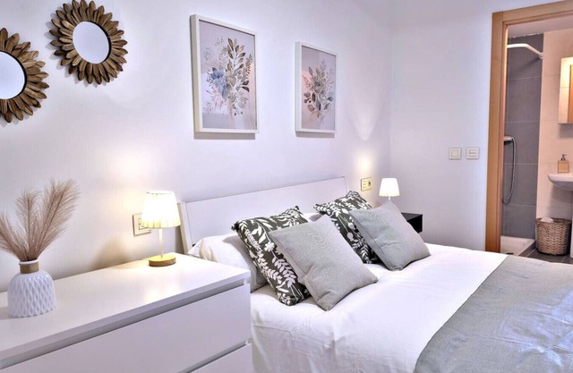 Explore Tarazona from This Central & Peaceful Flat