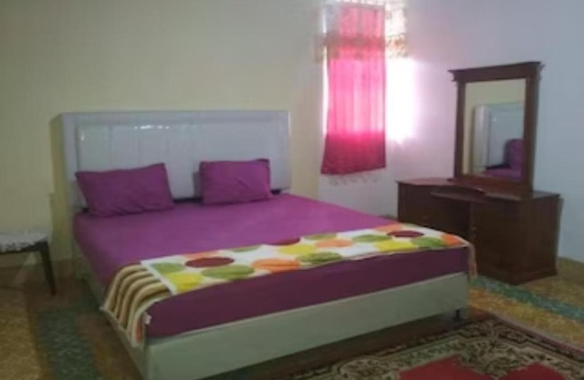 EXPRESS O 92070 Mando Homestay Syariah Near KANTOR LURAH Bukik Apik Puhun