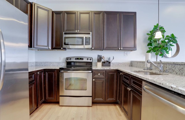 Exquisite 1 BR Apartment at Alexandria