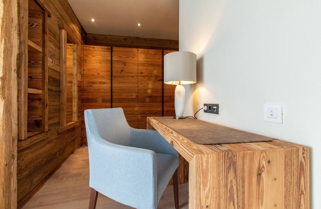 Extravagant Austrian Chalet | 6 Bedrooms | Chalet Atlas | Cinema Room & Outdoor.