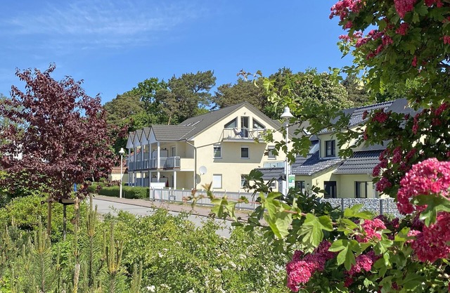 F: Holiday apartment Ostseerausch No. 01 with terrace - Ferienwohnung Ostseerausch