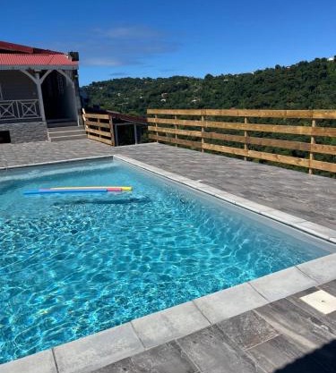 F2 à la campagne avec Piscine