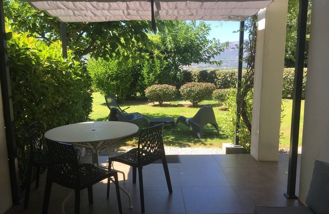 F2, calm and comfort, near the sea and beaches Porticcio, Ajaccio ideal for couples