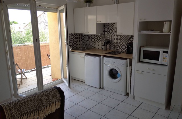 F2 with terrace 5 minutes from Carnon beaches