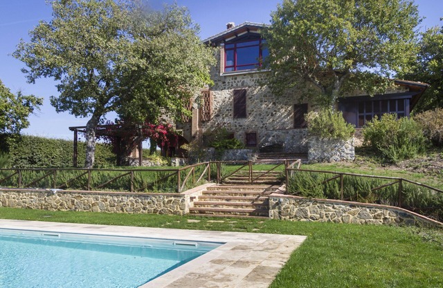 FAB 5BD DESIGNER VILLA, PRIVATE HEATED POOL & AMAZING VIEWS, TOP SIENA CHIANTI