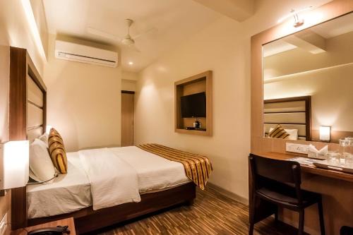 FabHotel Konar Inn