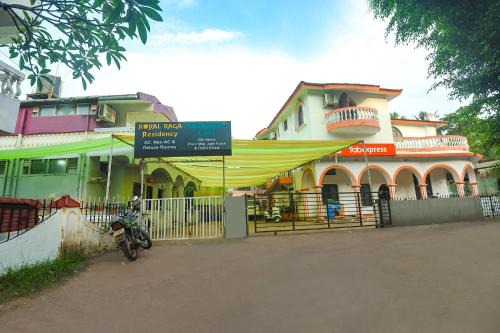FabHotel Royal Baga Residency