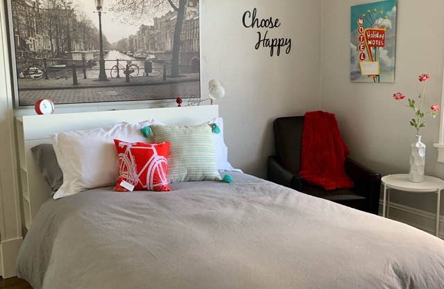 Fall Discount~Beautiful All-Inclusive Extended Stay Studio-Travel Professionals
