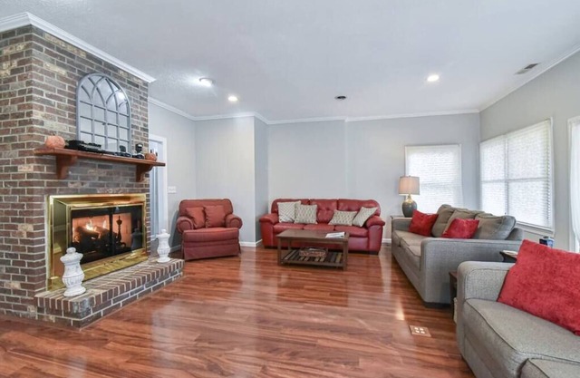 Family Asheville Mountain Retreat w/Hot Tub