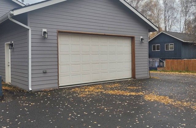 Family Friendly Anchorage Retreat Heated Garage Near Cross-Country Ski Trails