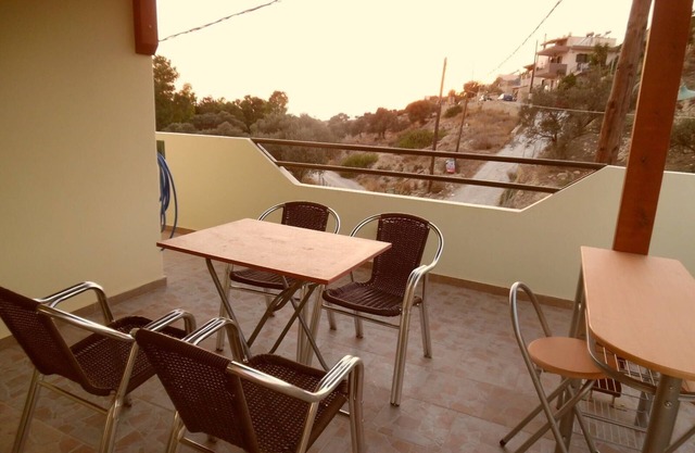 Family Friendly Apartments For 6 Persons In A Quiet Village Called Pitsidia