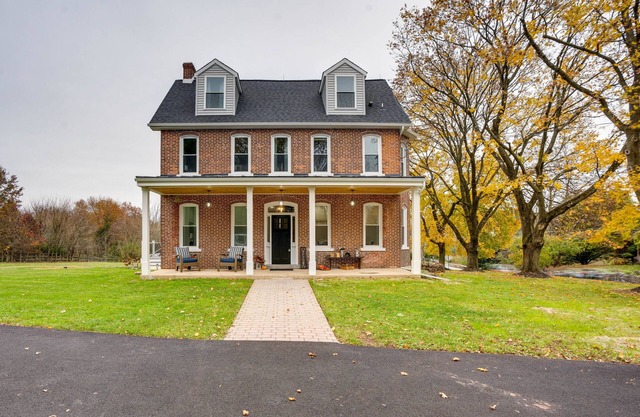 Family-Friendly Hatfield Home: 3 Mi to Downtown!