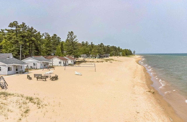 Family-Friendly Lake Retreat—2BR Cottage w/Amenities