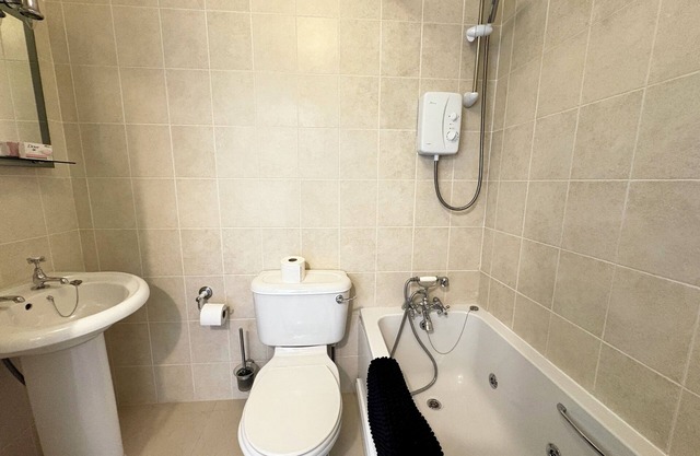 Family Friendly Mullingar Self Catering Apartment on Park Hotel Grounds