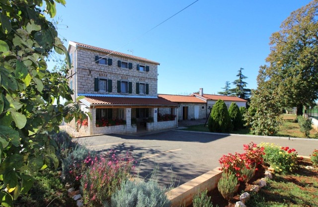 Family friendly, quiet location, garden with grill, air-conditioned
