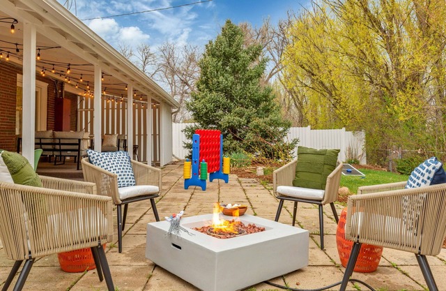 Family Friendly, Quiet Neighborhood, Game Room, Fenced in Backyard with Grill