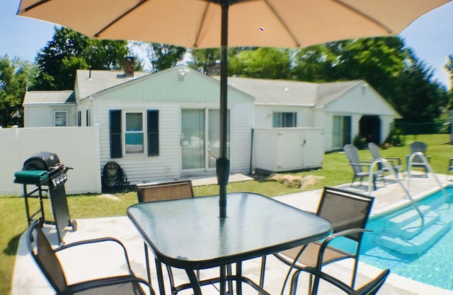 Family Friendly get away by the coast with the pool to relax at in the evening