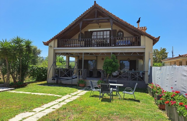 Family holiday directly at the beach - apartment with garden, wifi | Messenia, P