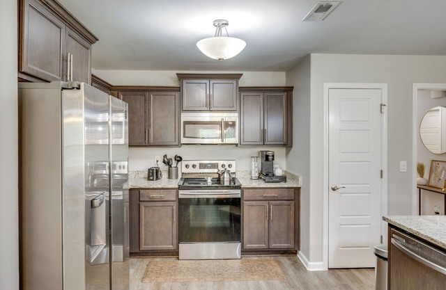 Family Home w/Covered Patio in Ardmore