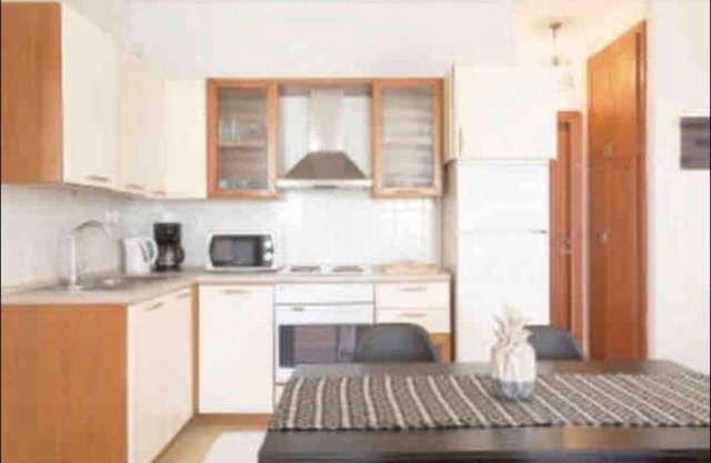 Family home with pool and garden 10 minutes from the beach