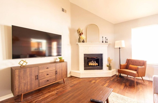 Family & Pet Friendly Oasis - Backyard - Patio