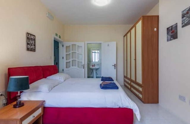 Fantastic 3 Bedroom Duplex Penthouse with Terrace