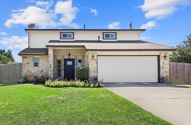 Fantastic 3-bedroom house centrally located in Round Rock. With Bonus room