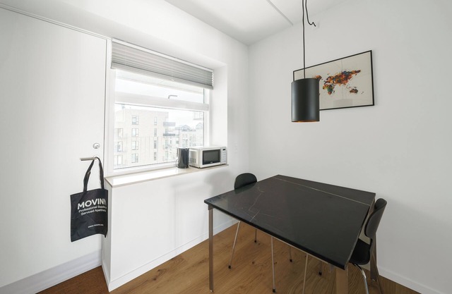 Fantastic studio w/balcony - 323