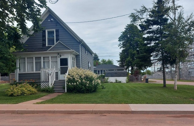 Farmhouse in the City. Shop, dine and more within walking distance.