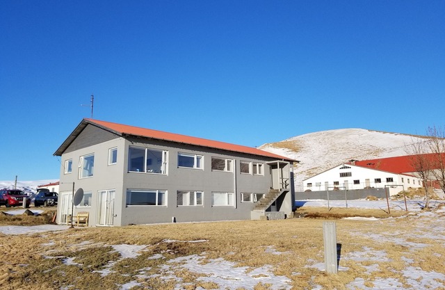 Farmhouse Lodge