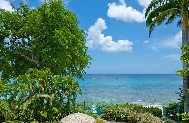 FATHOM'S END VILLA BARBADOS - LUXURY 3 BED TOWNHOUSE ON PAYNES BAY BEACH