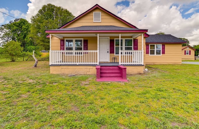 Fayetteville Family Home w/ Backyard!