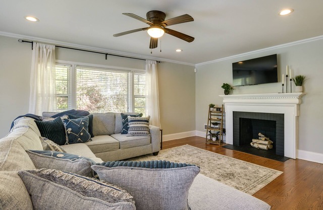 Fayetteville Vacation Rental - 1 Mi to Downtown!