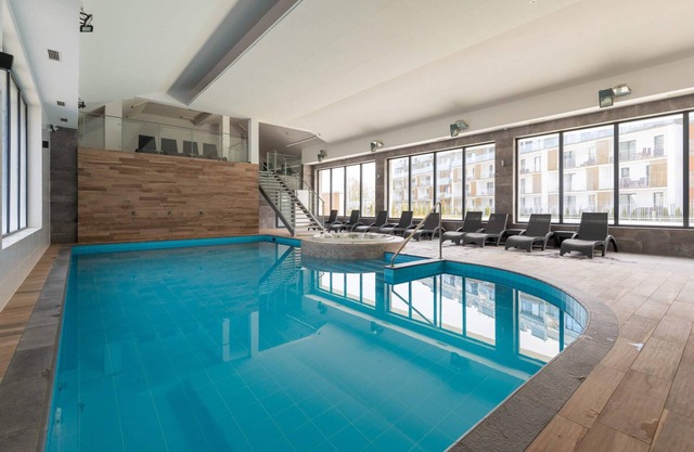 Feniks 102 Estate | Elegant Apartment | Swimming Pool