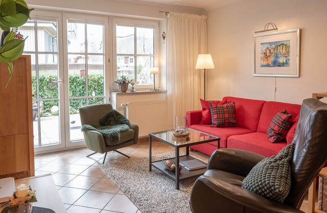 Ferienwohnung mit Großer Terrasse und Strandkorb Direkt Hinter der Düne