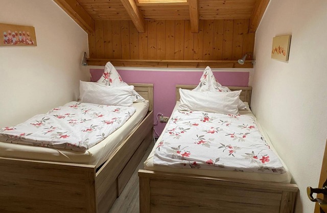 Ferienwohnung* mit 2 Bädern und separatem Hauseingang