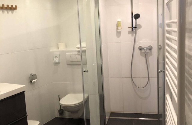 Ferienwohnung mit Balkon 2-4 Pers. - B & B Gmeineck