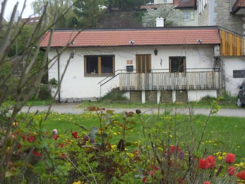 Ferienwohnung Mit Terrasse Und Parkplatz