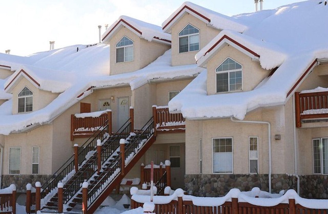 Fernie Stanford Hotel & Resort - Two bedroom, 2 bathroom Condo -NO PETS
